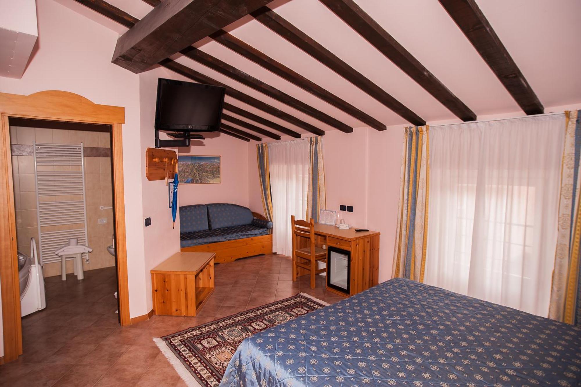 Hotel Vittoria Riva del Garda Zimmer foto